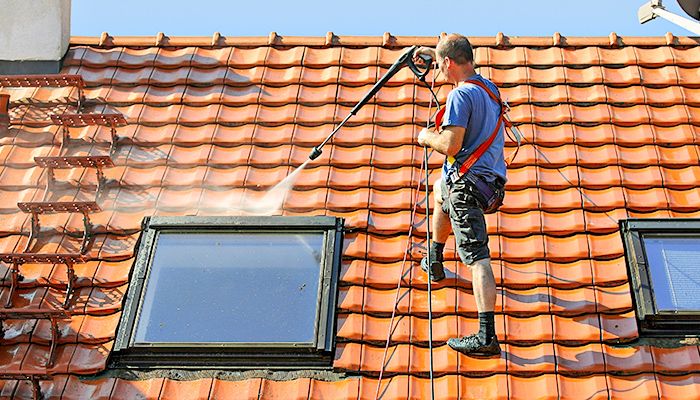 nettoyage toiture demoussage